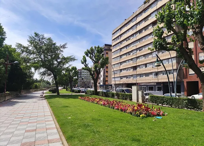 Leon Riverside Flat